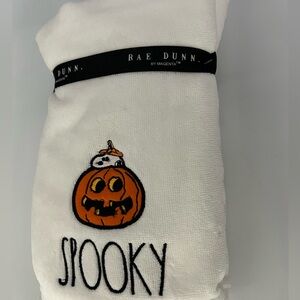 Rae Dunn x Peanuts Halloween Pumpkin Snoopy Set of 2 Hand Towels